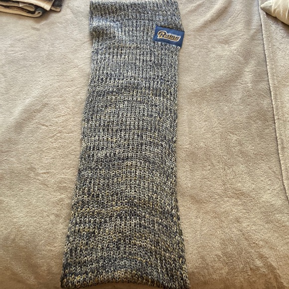 Accessories - LA Rams scarf